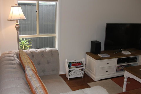 C And C Tanunda - Kempsey Accommodation 5