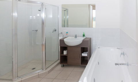 South Shores Yellowfin Villa 96 - South Shores Normanville - Kempsey Accommodation 11