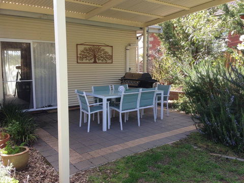 Jack\'s House B&B Clare - Kempsey Accommodation 5