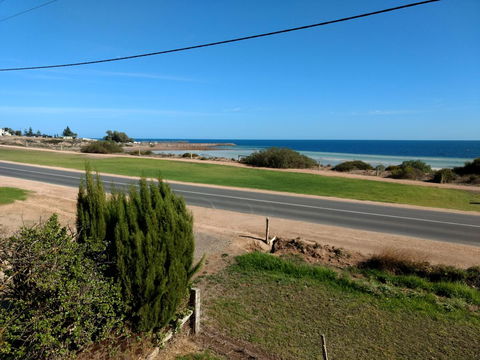 Seafront Shack - Kempsey Accommodation 0