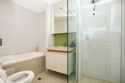 Glenelg Skyline Penthouse - Kempsey Accommodation 42