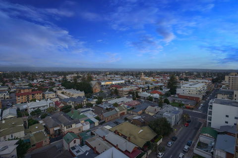 Glenelg Skyline Penthouse - Kempsey Accommodation 26