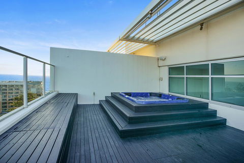 Glenelg Skyline Penthouse - Kempsey Accommodation 16