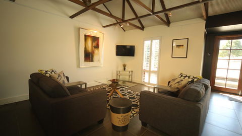 Irongate Studio B&B - Kempsey Accommodation 16