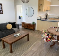 Sunshine Four - Kempsey Accommodation