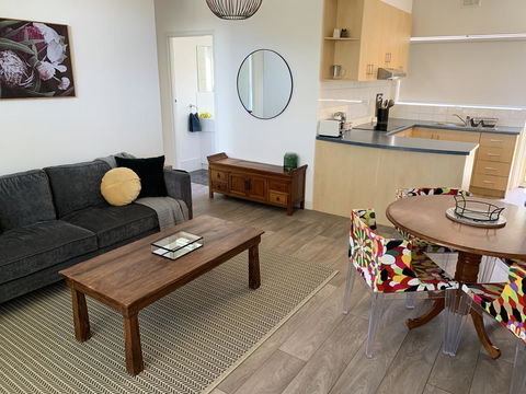 Sunshine Four - Kempsey Accommodation 0