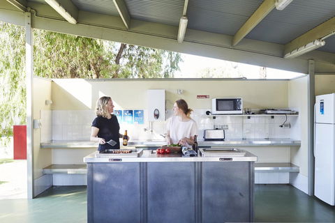 NRMA Victor Harbor Beachfront Holiday Park - Kempsey Accommodation 25