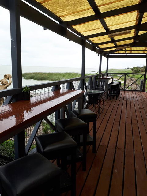 Meningie Waterfront Motel - Kempsey Accommodation 41