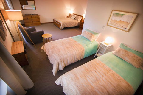Limestone Ridge - Kempsey Accommodation 8