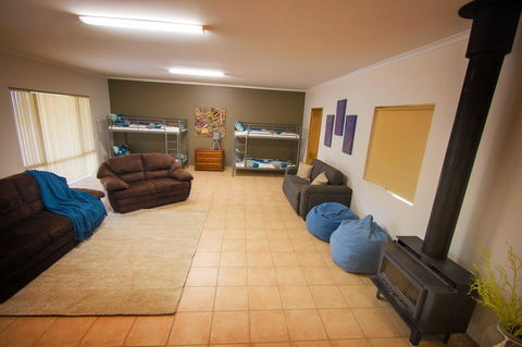 Limestone Ridge - Kempsey Accommodation 12