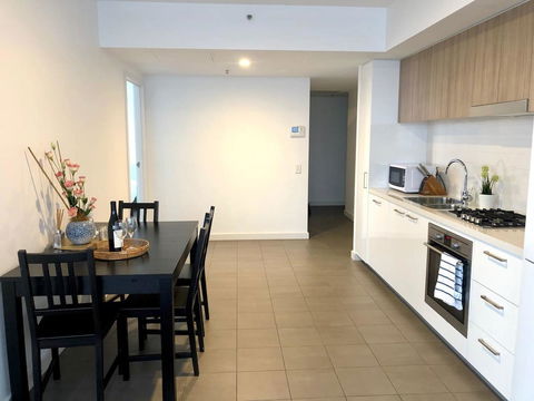 CENTRAL ESCAPE 2 BEDROOM @ ADELAIDE CBD - Kempsey Accommodation 6