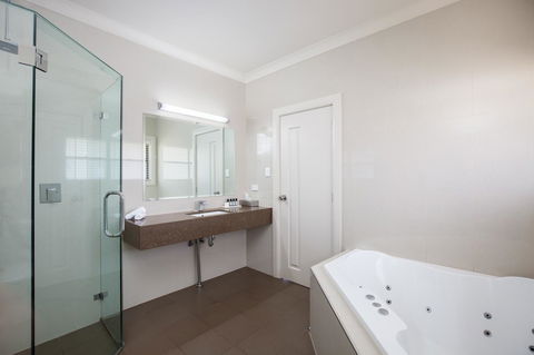 The Barn Accommodation - Kempsey Accommodation 18
