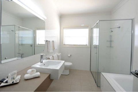 The Barn Accommodation - Kempsey Accommodation 35