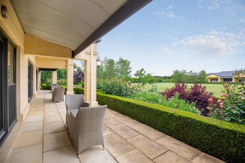 The Barn Accommodation - Kempsey Accommodation 27