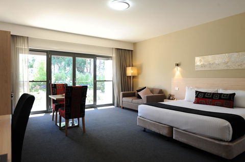 The Barn Accommodation - Kempsey Accommodation 34