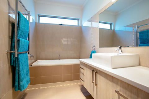 Seasalt - Kempsey Accommodation 12