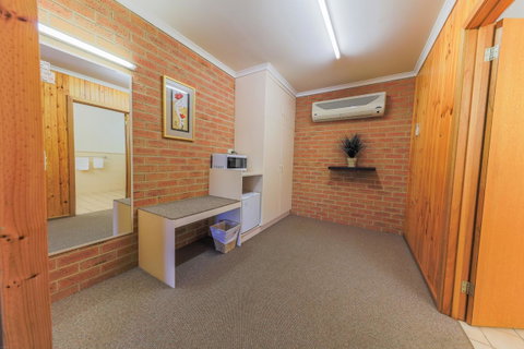 Country Roads Motor Inn Naracoorte - Kempsey Accommodation 5
