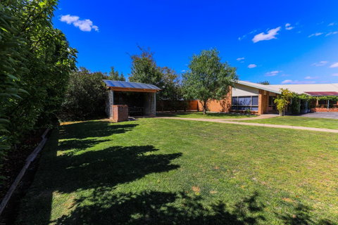 Country Roads Motor Inn Naracoorte - Kempsey Accommodation 9
