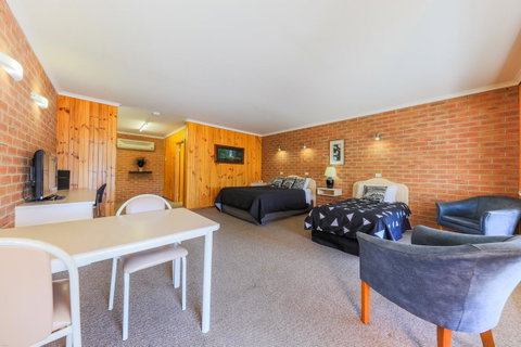 Country Roads Motor Inn Naracoorte - Kempsey Accommodation 25