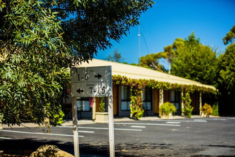 Country Roads Motor Inn Naracoorte - Kempsey Accommodation 20
