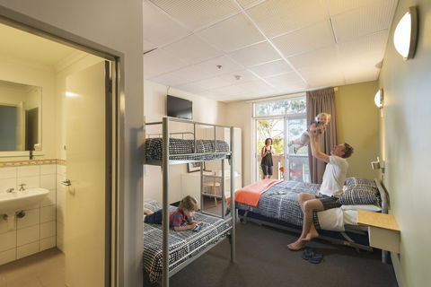 YHA Adelaide Central - Kempsey Accommodation 37