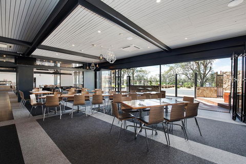 Berri Hotel - Kempsey Accommodation 12