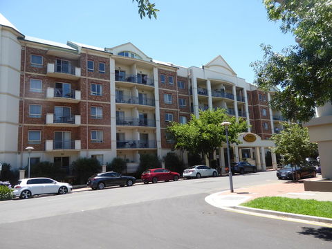 ADELAIDE CENTRAL APARTMENT - 3BR, 2BATH & CARPARK - Kempsey Accommodation 0