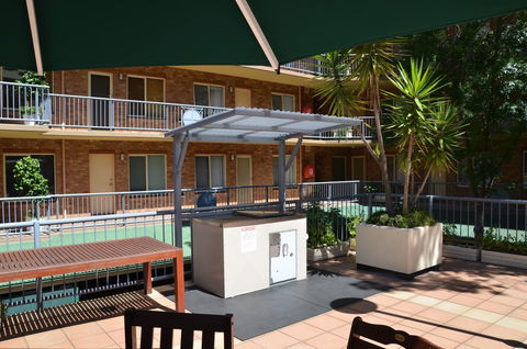 ADELAIDE CENTRAL APARTMENT - 3BR, 2BATH & CARPARK - Kempsey Accommodation 22