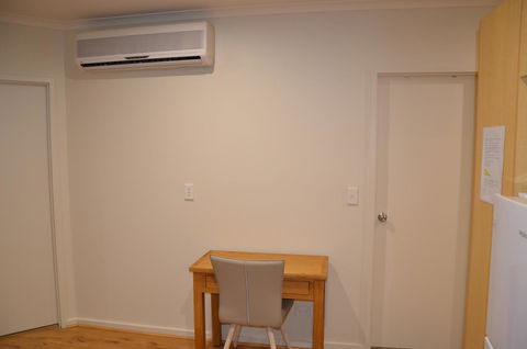 ADELAIDE CENTRAL APARTMENT - 3BR, 2BATH & CARPARK - Kempsey Accommodation 10