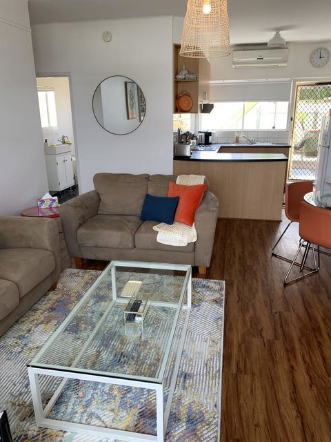 Sunshine Three - Kempsey Accommodation 7