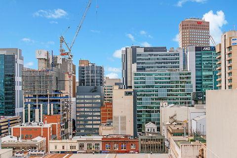 Stylish And Comfortable, Views Over Gouger St! - Kempsey Accommodation 4