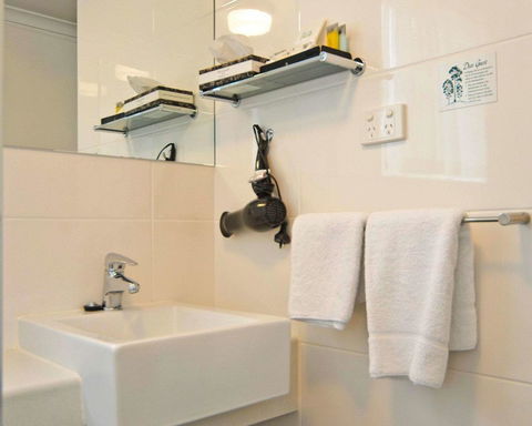 Comfort Inn Victor Harbor - Kempsey Accommodation 16