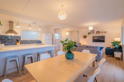 Aldinga Beach Break - C21 SouthCoast Holidays - Kempsey Accommodation 11
