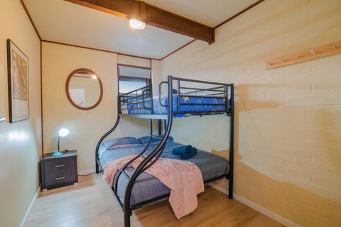 Aldinga Beach Break - C21 SouthCoast Holidays - Kempsey Accommodation 9