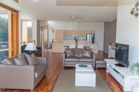 South Shores Villa 52 - Kempsey Accommodation 22