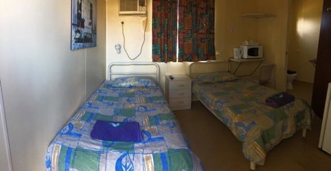 A1Cabins - Kempsey Accommodation 4