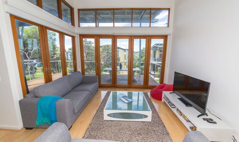 South Shores Villa 50 - Kempsey Accommodation 18