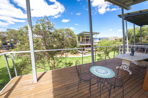 South Shores Villa 50 - Kempsey Accommodation 0