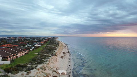 Luxurious 3 Bedroom Beachfront - Panoramic Views - Kempsey Accommodation 1