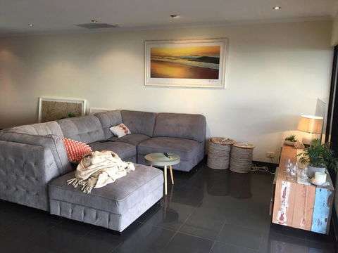 Luxurious 3 Bedroom Beachfront - Panoramic Views - Kempsey Accommodation 4