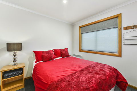 City Four Apartment - Kempsey Accommodation 5