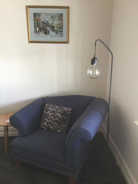Railway Cottage In Beachport - Kempsey Accommodation 7