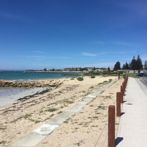 Railway Cottage In Beachport - Kempsey Accommodation 8