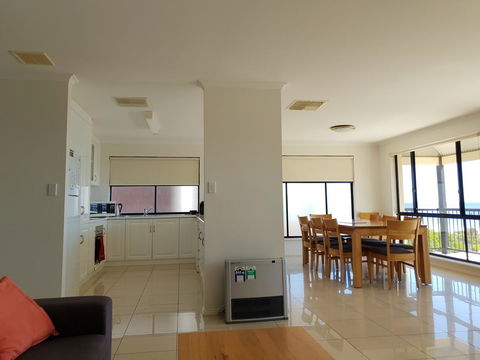 South Shores - Kempsey Accommodation 10