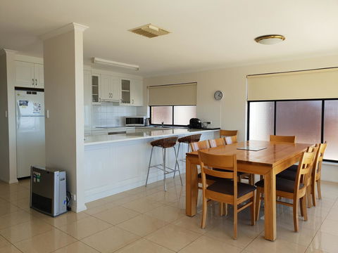 South Shores - Kempsey Accommodation 8