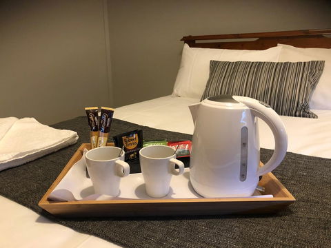 Cornwall Hotel - Kempsey Accommodation 10