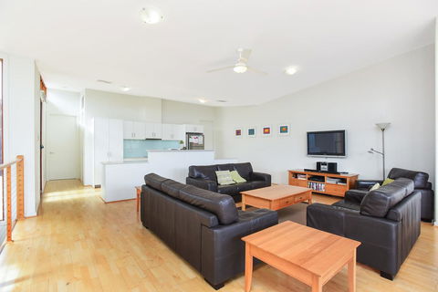 Villa 53 South Shores - Normanville S14 - Kempsey Accommodation 5