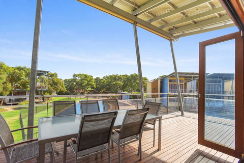 Villa 53 South Shores - Normanville S14 - Kempsey Accommodation 4