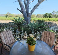 Linger Longer Vineyard - Kempsey Accommodation