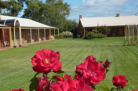 Coonawarra Place Motor Inn - Kempsey Accommodation 0